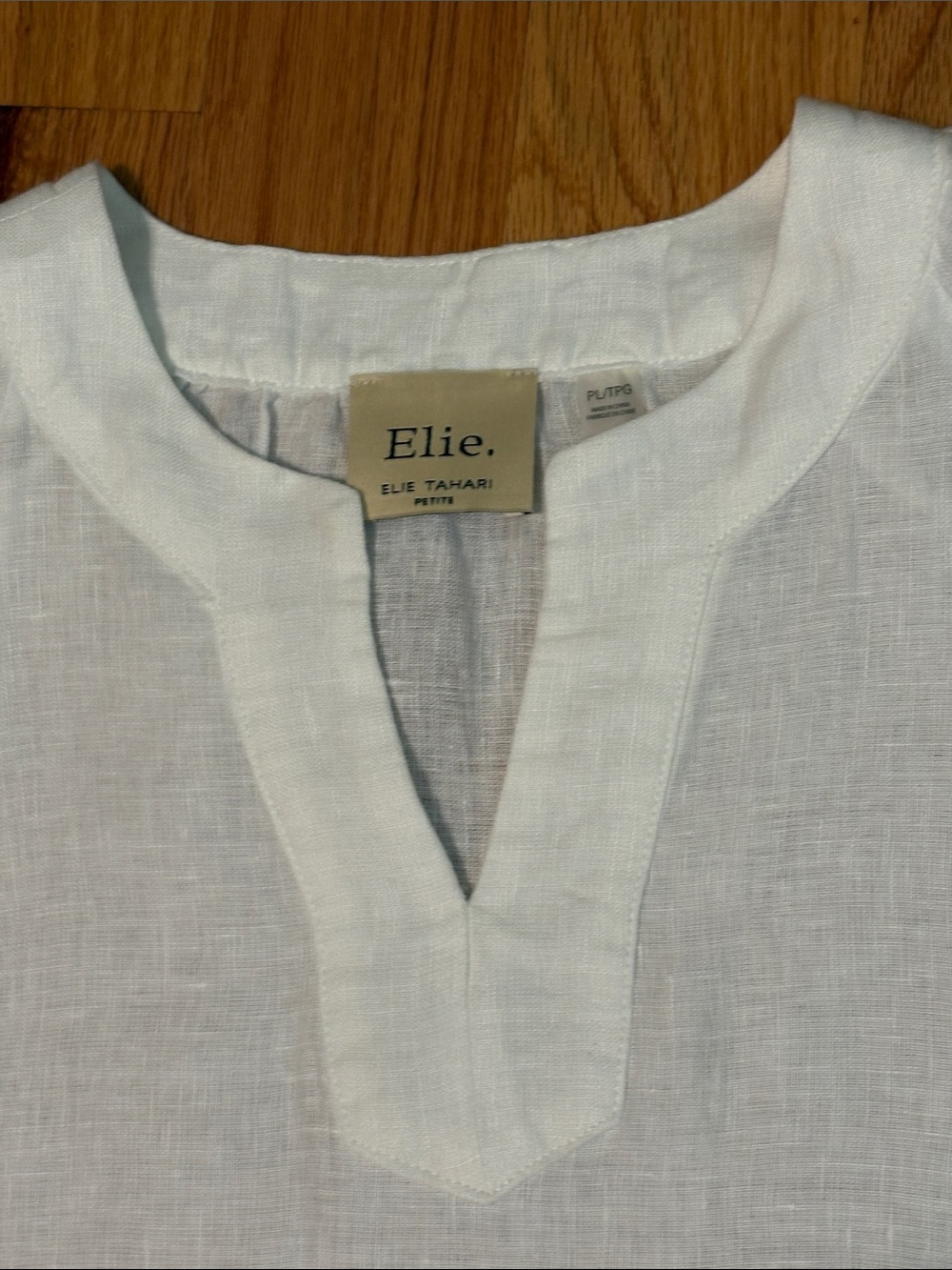 Elie. Elie Tahari Split Neck Linen Dress in White; Petite Large - Picture 5 of 8